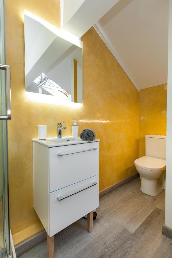 Duplex : 300m, Clim, Netflix Appartement *